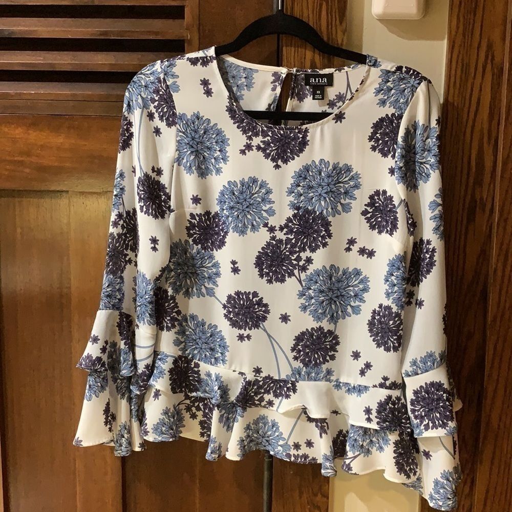 Ana ruffle sleeve and hem top, XS